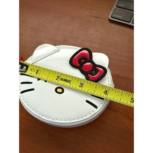 NWOT - Hello Kitty Coin Pouch - Picture 10 of 11